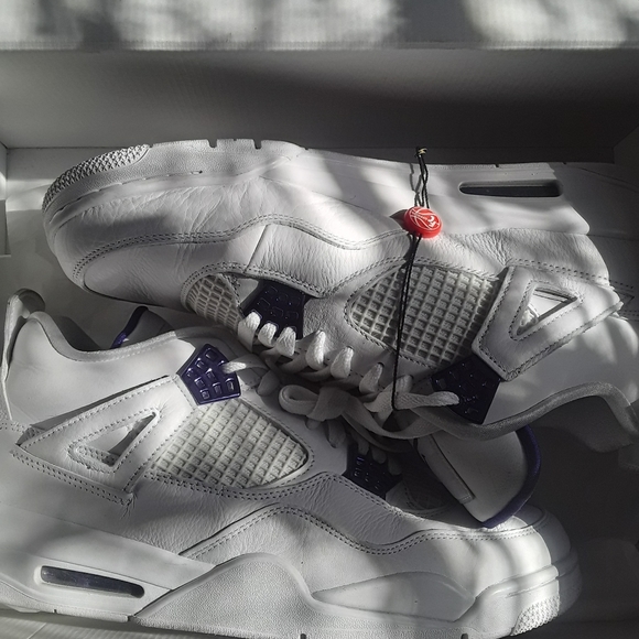 Air Jordan 4s